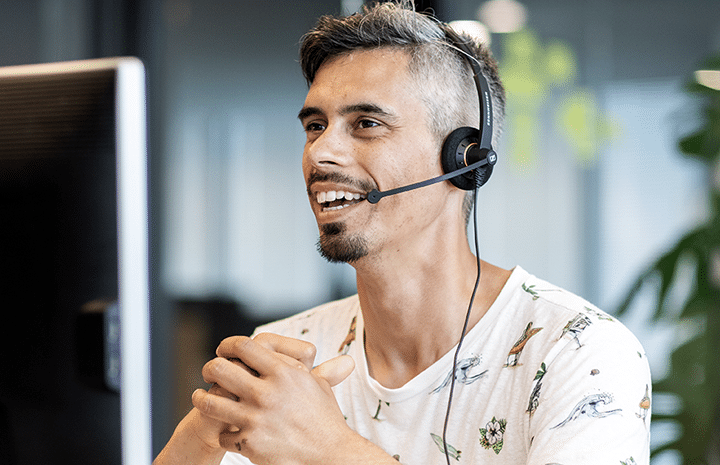 TOPdesk supportmedarbejder med headsets