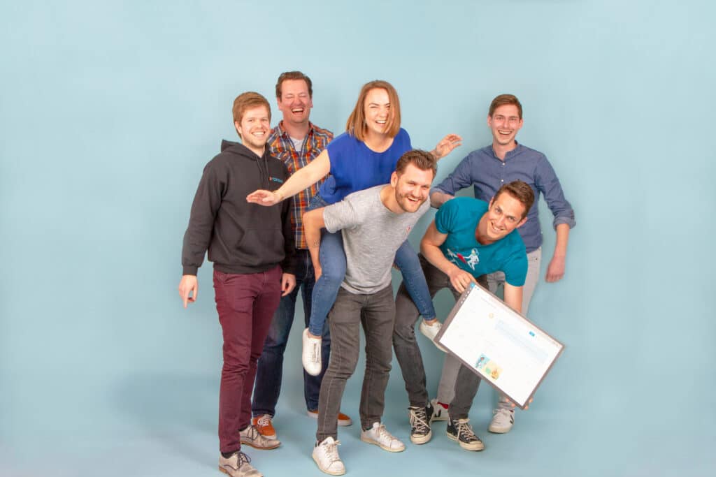 ein fröhliches und gut eingespieltes Team bei TOPdesk